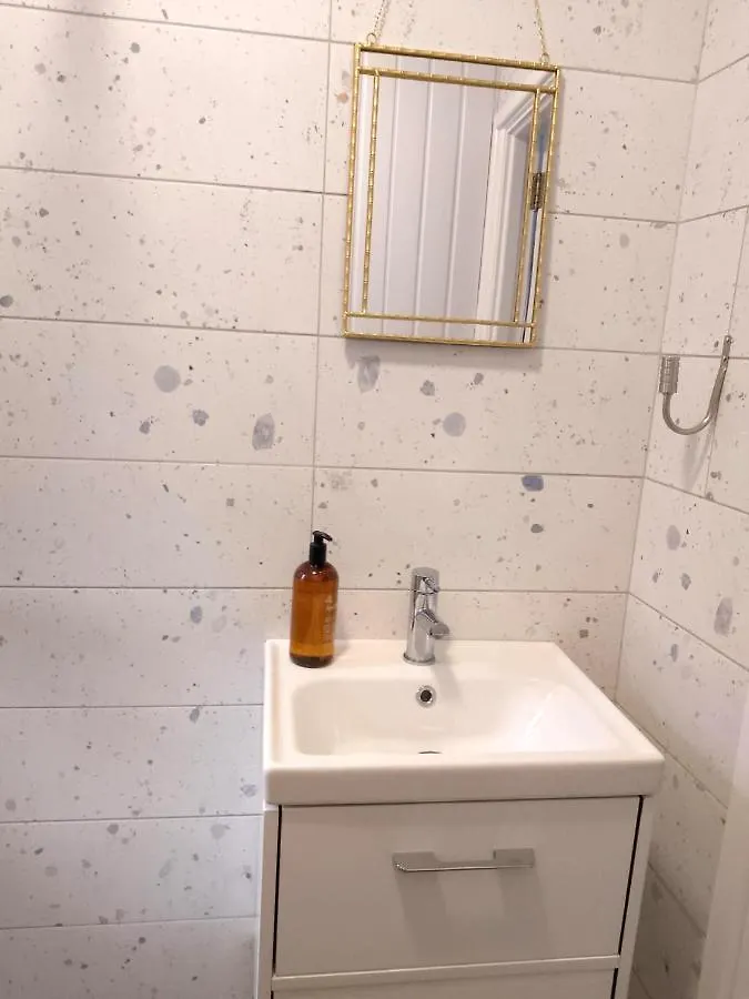Holiday home Maire Toireasa - Cosy Refurbished Property In The Gaeltacht Quarter Belfast